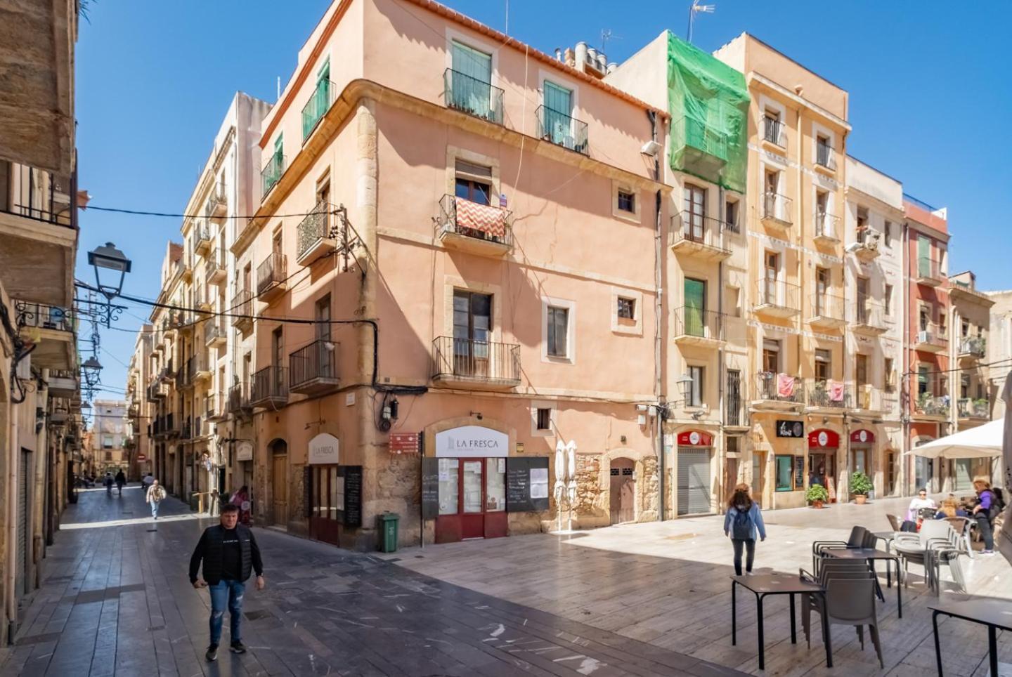 Apartamento En El Corazon De Tarragona. Planta Baja Con Patio. 외부 사진